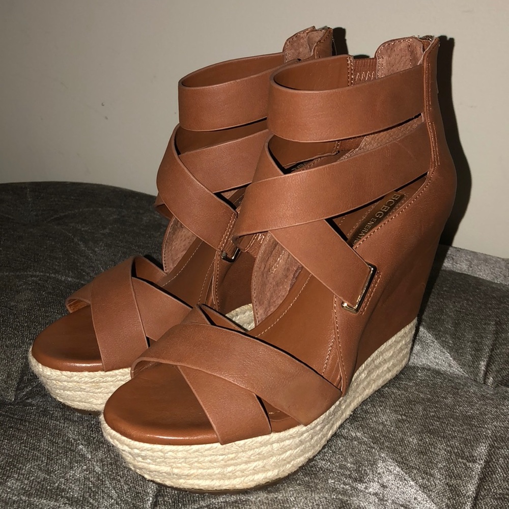 BCBG brown platform wedge